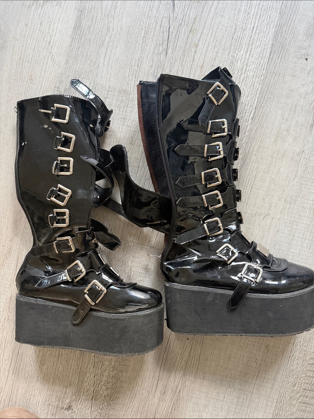Platform Buckle Gothic Knee Boot - Black